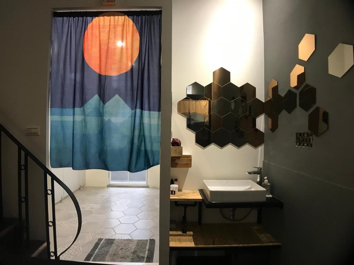 N Joy Takao Hostel Kaohsiung Luaran gambar