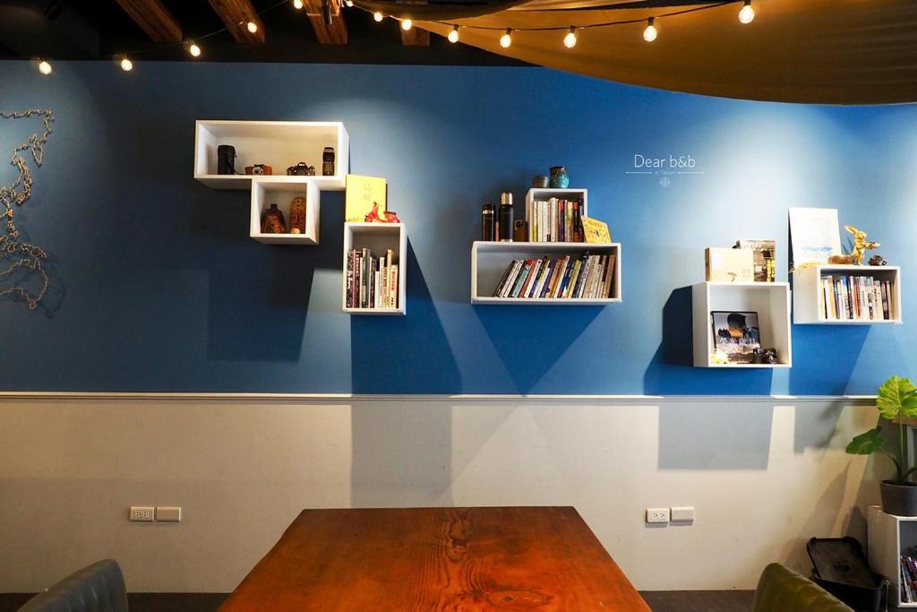 N Joy Takao Hostel Kaohsiung Luaran gambar