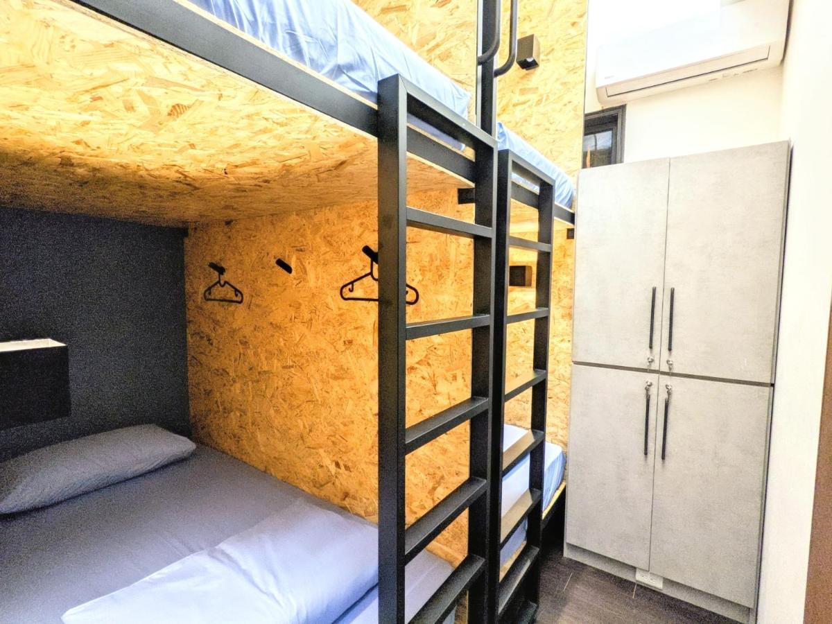 N Joy Takao Hostel Kaohsiung Luaran gambar